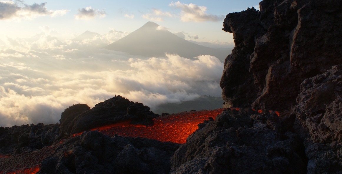 Volcano Pacaya Guatemala Oldtimer Car Adventure