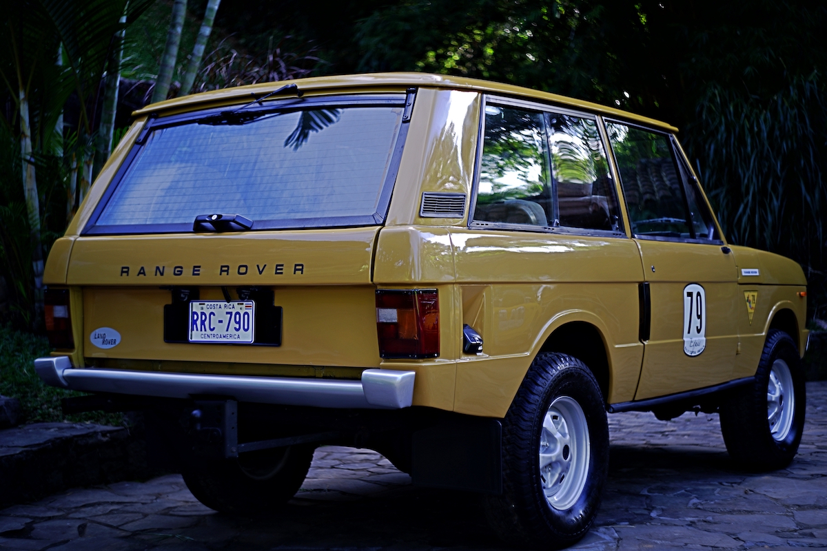 Range Rover Classic bahama gold rear